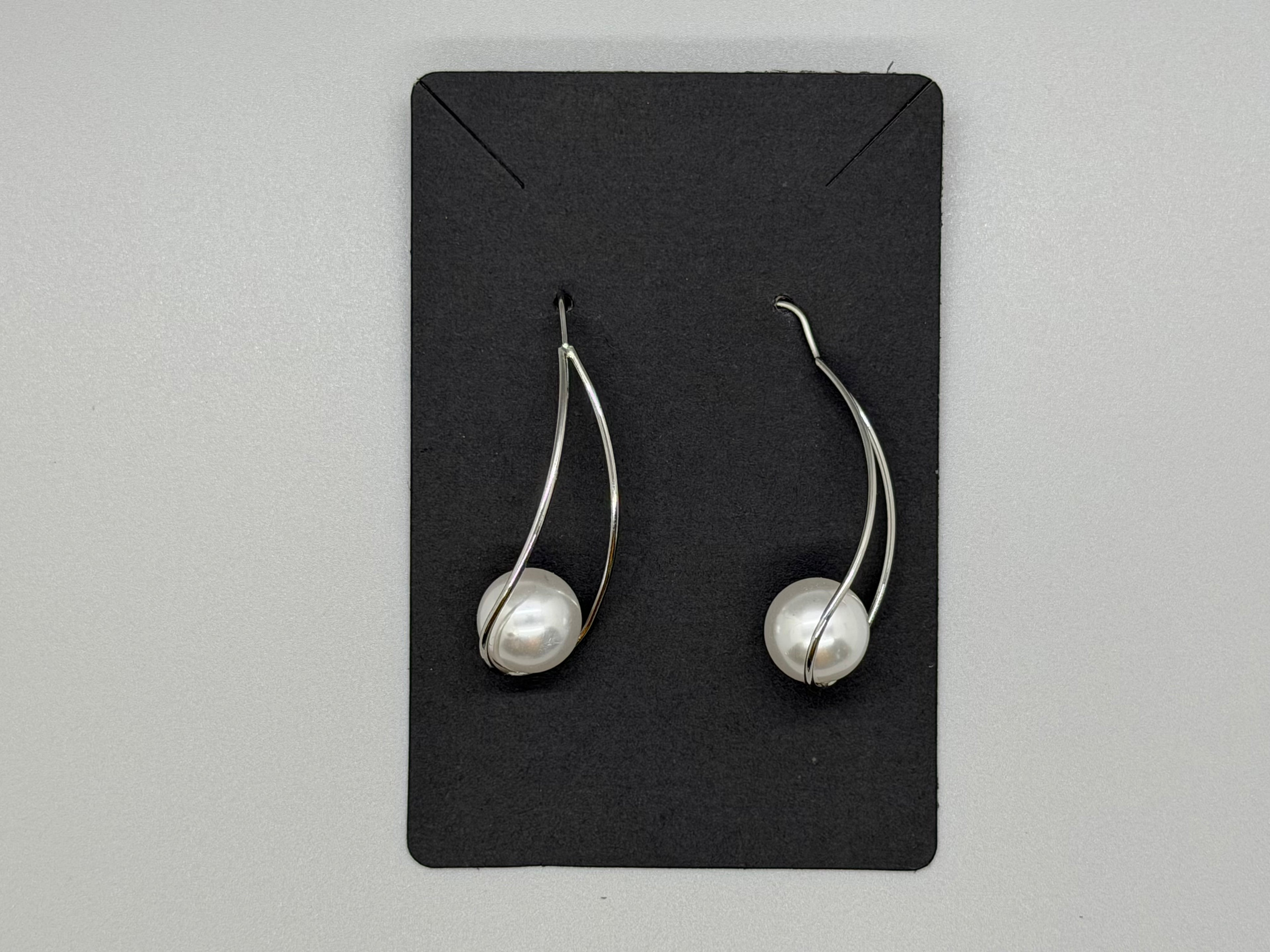 Pearl Drift Drop Earrings